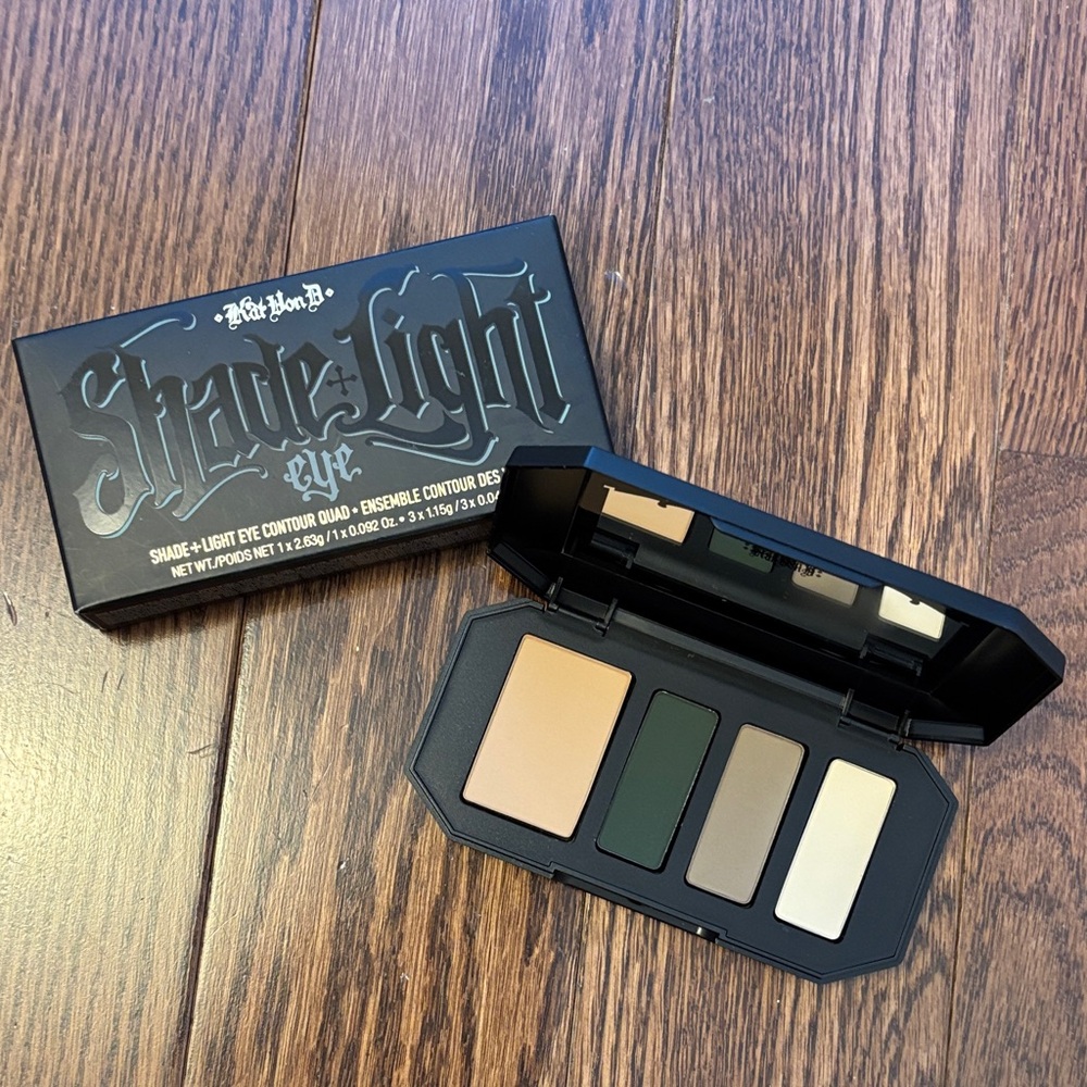 Kat Von D Shade + Light Eye Contour Quad - Sage